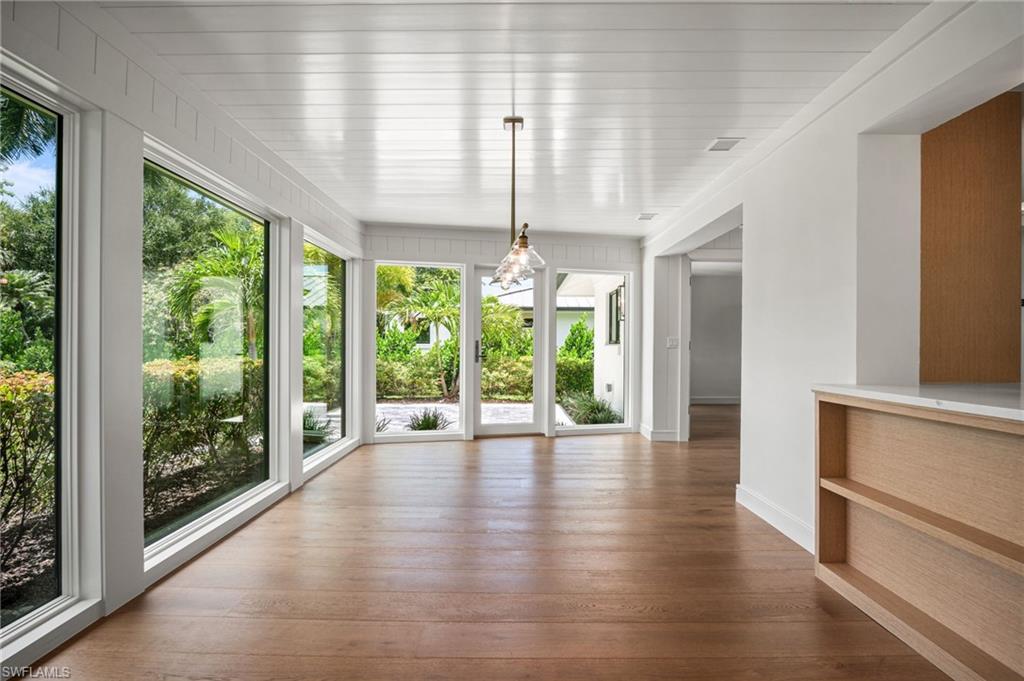 664 Pompano DR