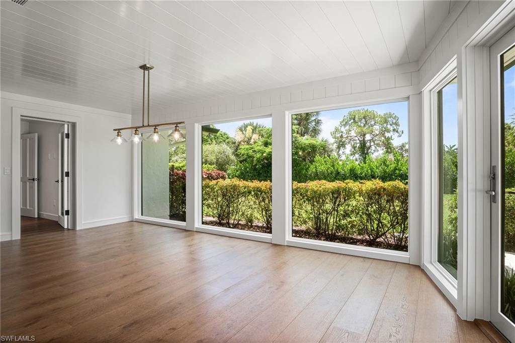 664 Pompano DR