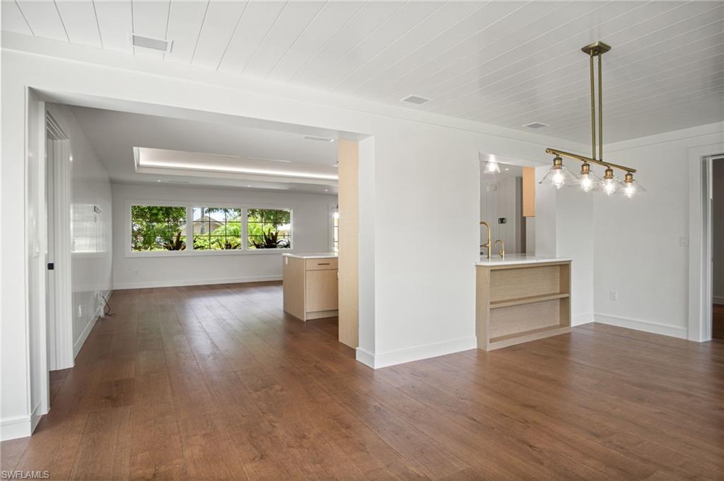 664 Pompano DR