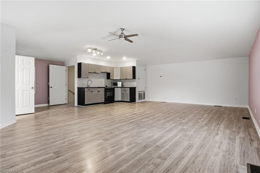 25273 Moriah LN