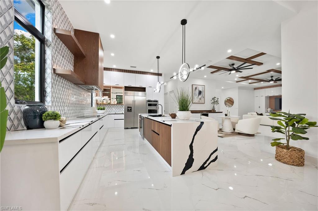 135 7th ST N