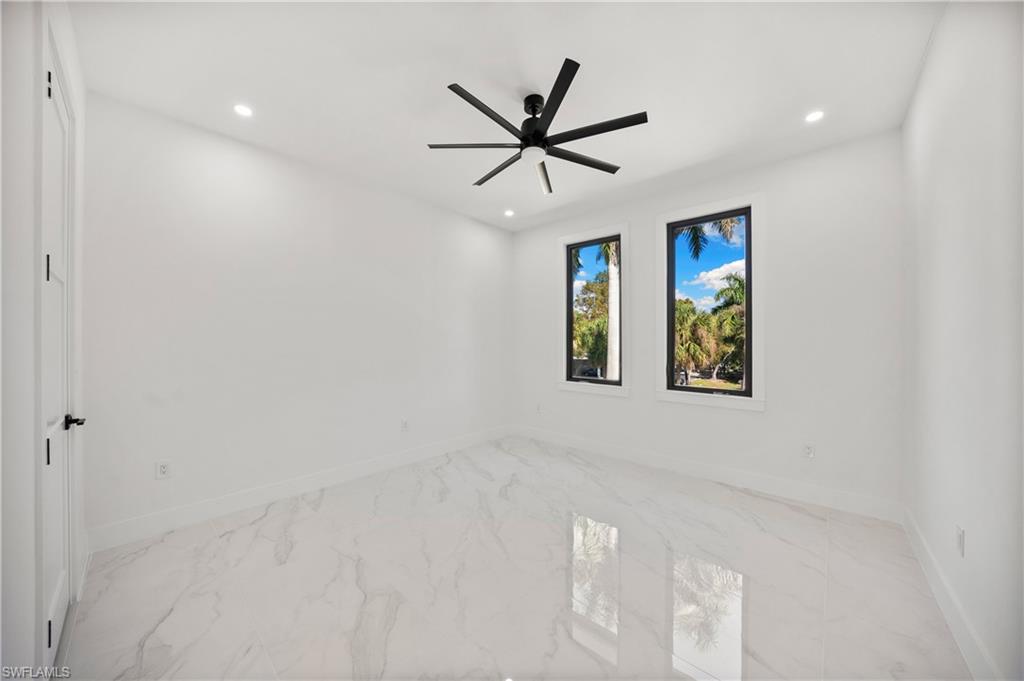 135 7th ST N