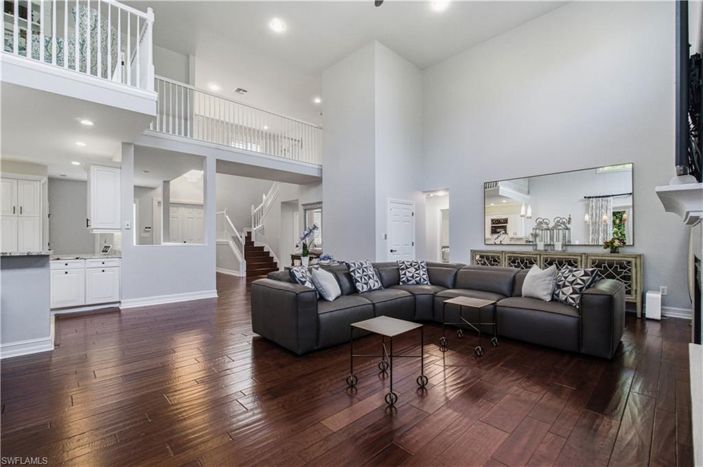 207 San Mateo DR