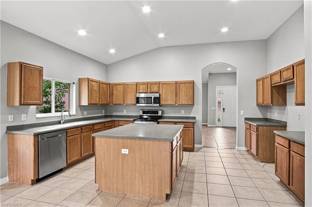 2022 Fairmont LN