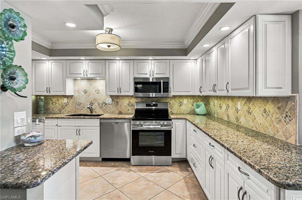 1717 Gulf Shore BLVD N 103