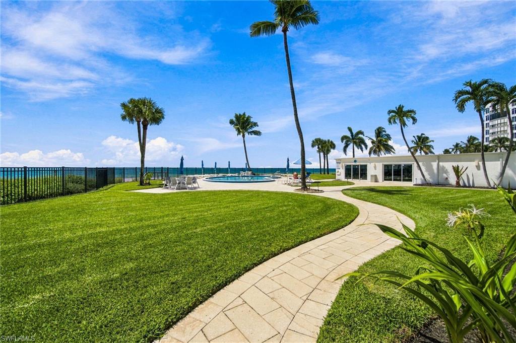 1717 Gulf Shore BLVD N 103