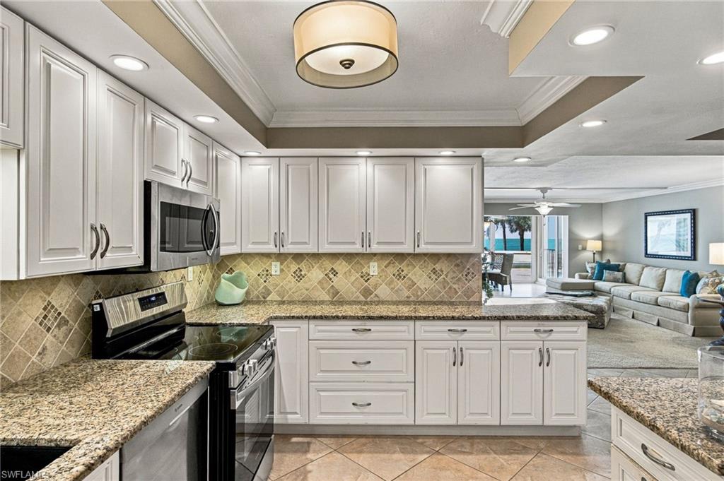 1717 Gulf Shore BLVD N 103
