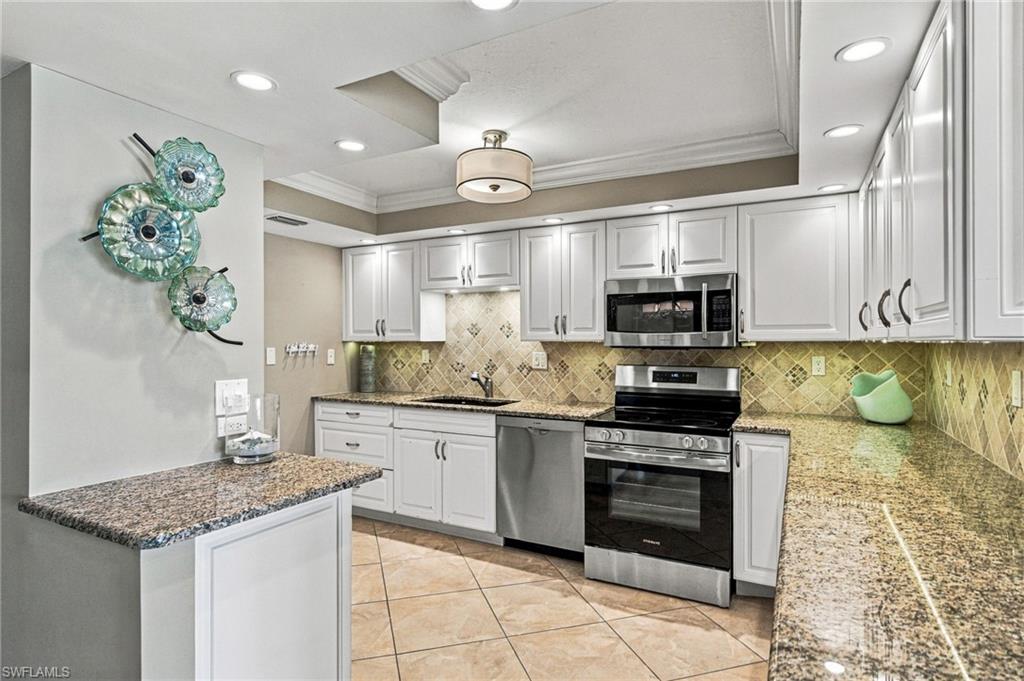 1717 Gulf Shore BLVD N 103