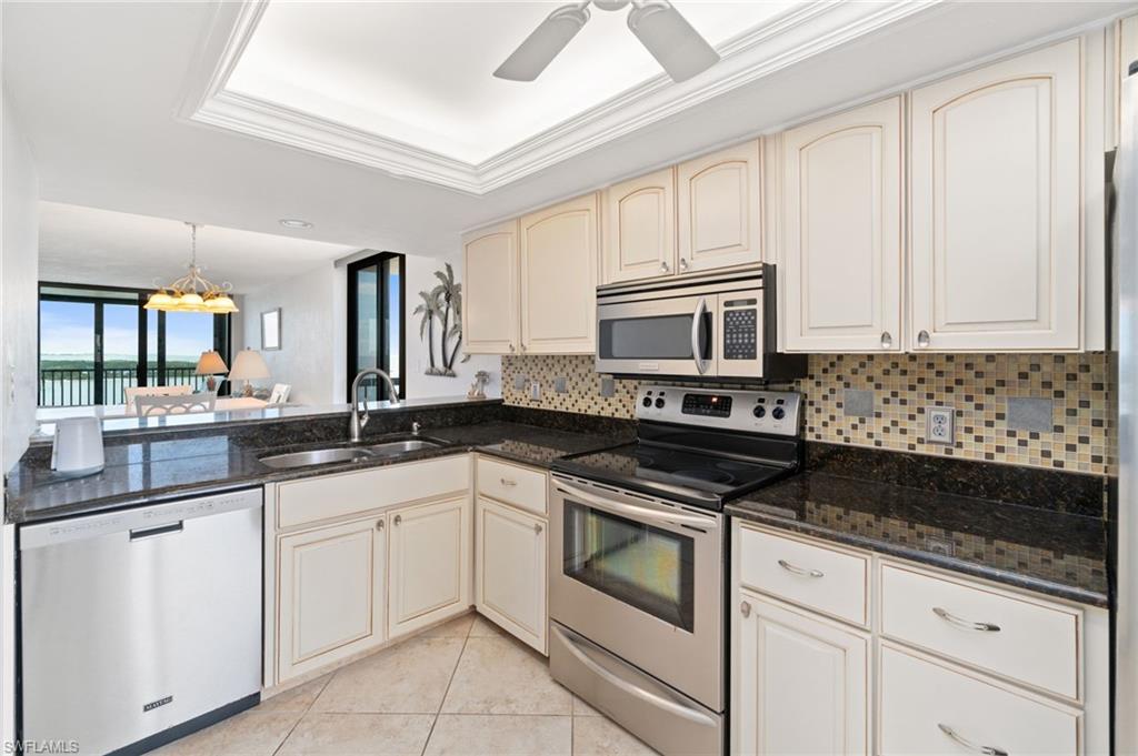 8400 Estero BLVD 805