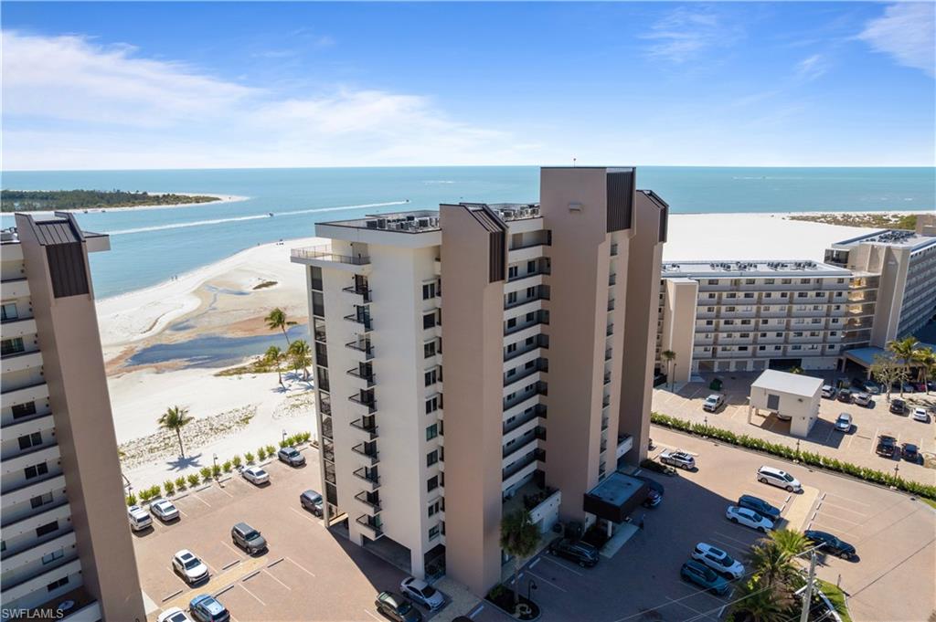 8400 Estero BLVD 303