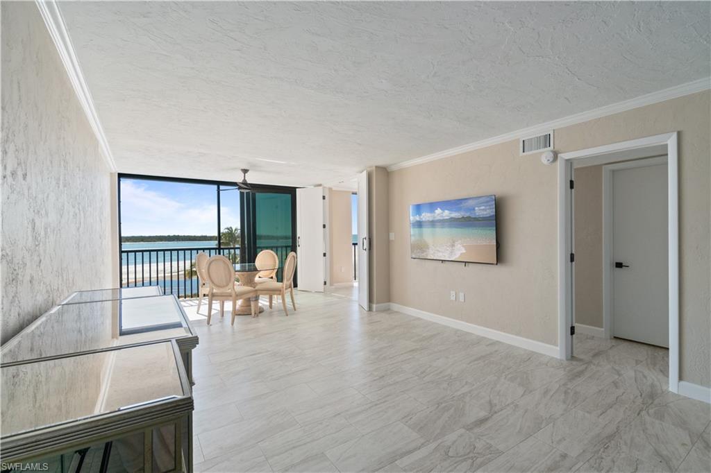 8400 Estero BLVD 303