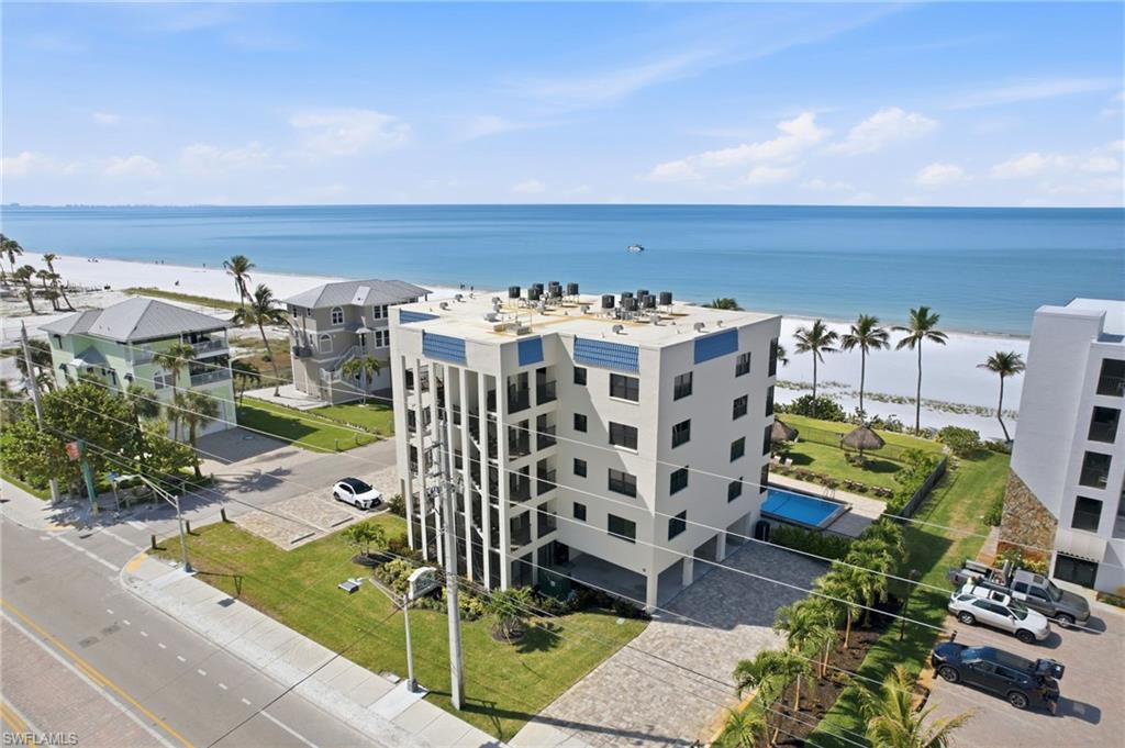 4450 Estero BLVD 403