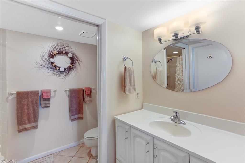26371 Hickory BLVD 304