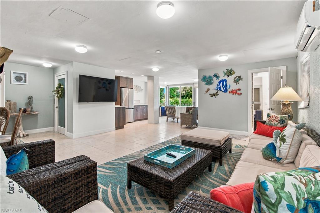 213 Topanga DR