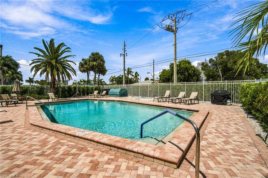 2088 Estero BLVD 4D