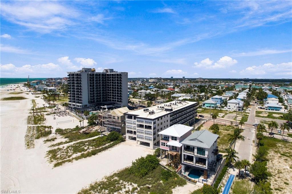 2088 Estero BLVD 4D