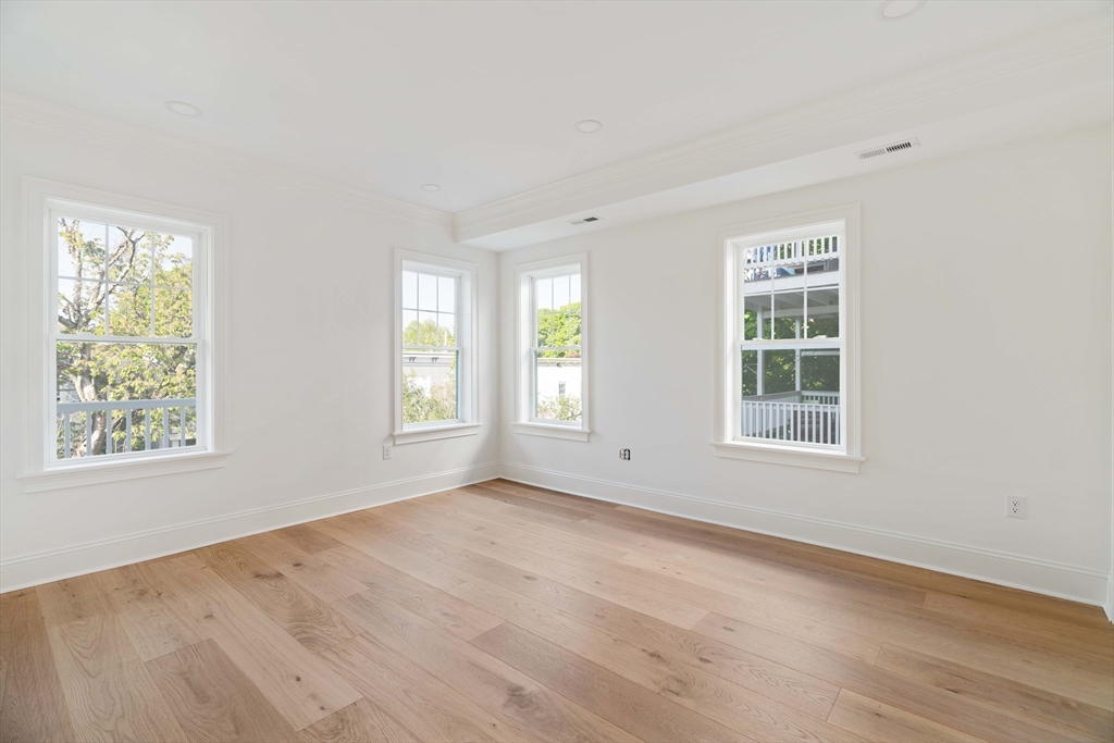 277 Summer St