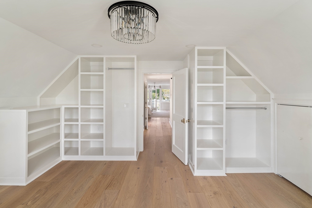 277 Summer St