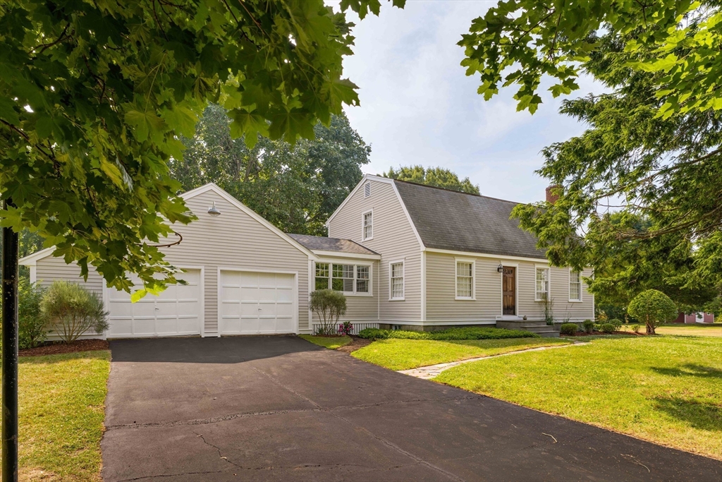 17 Silverbrook Rd