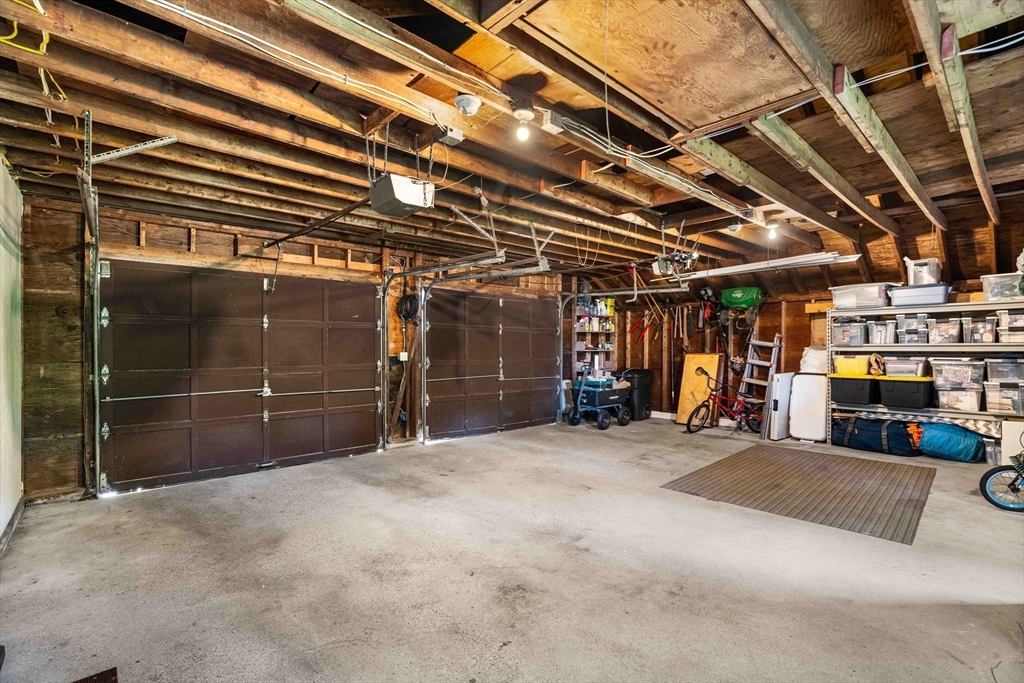 17 Silverbrook Rd