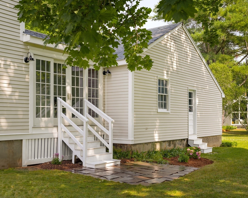 17 Silverbrook Rd