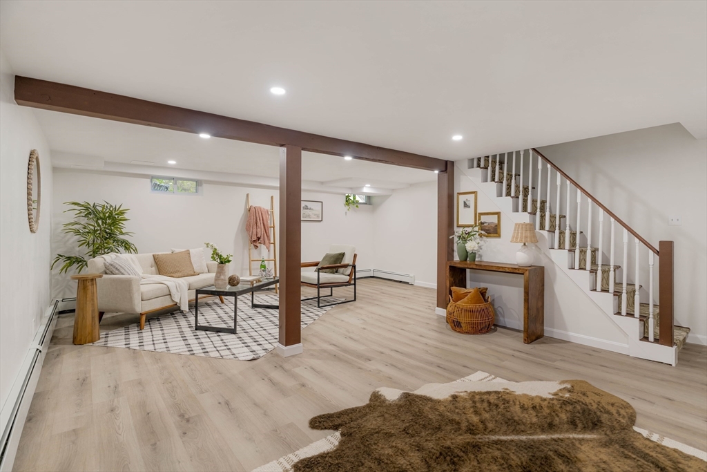 17 Silverbrook Rd