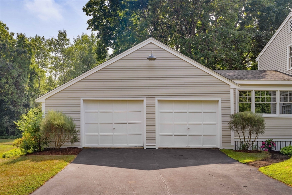 17 Silverbrook Rd