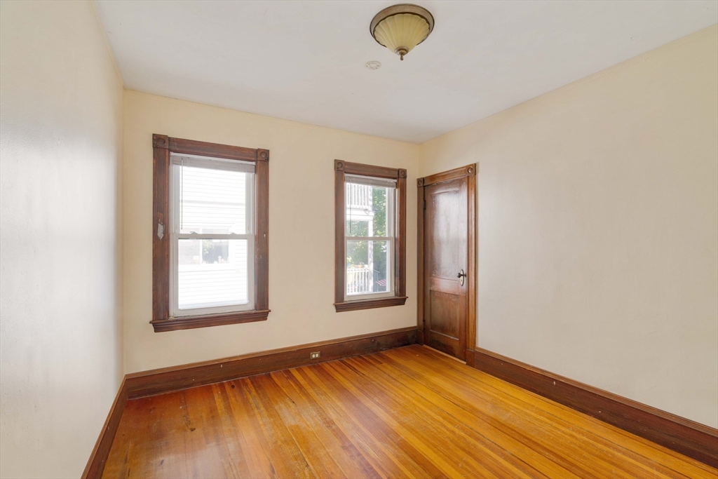 24 Hamilton Rd