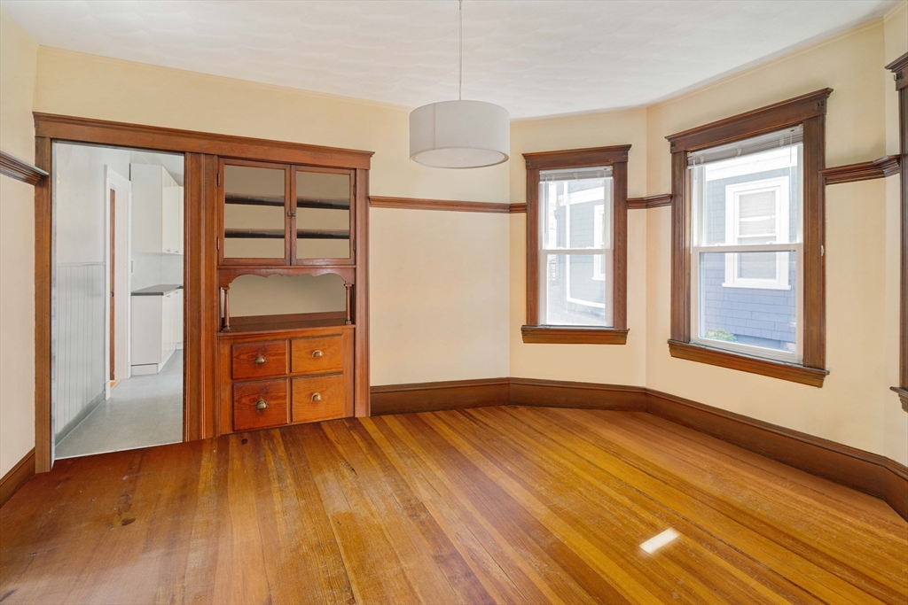24 Hamilton Rd
