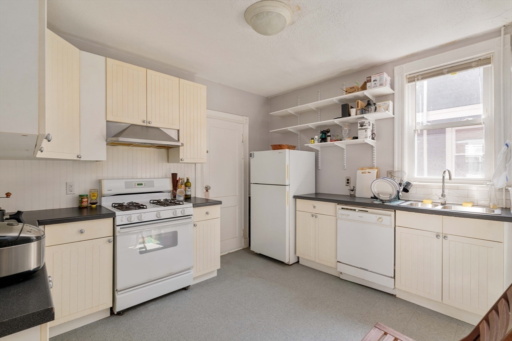 24 Hamilton Rd