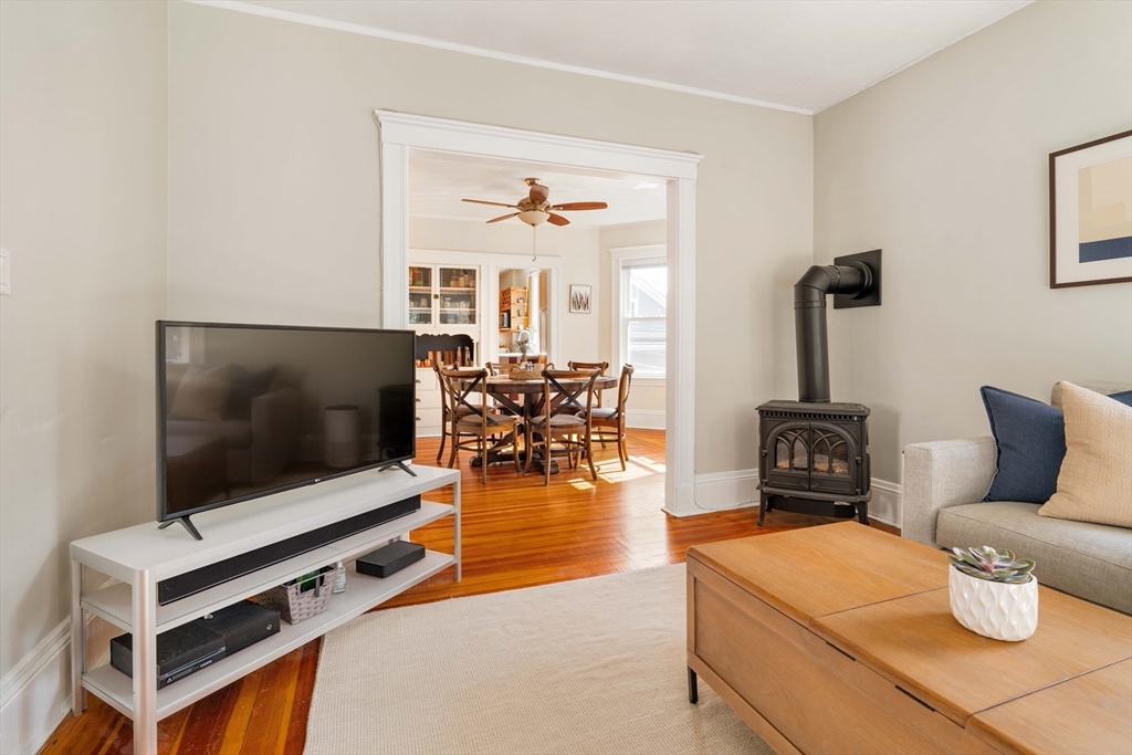 24 Hamilton Rd