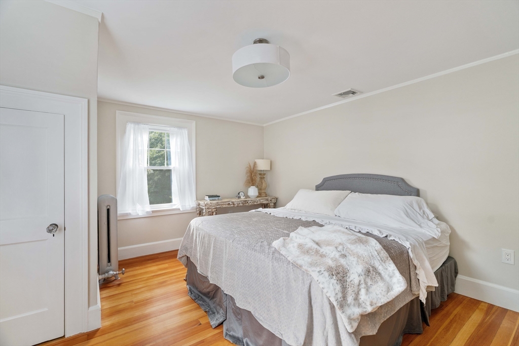 46 Bartlett St