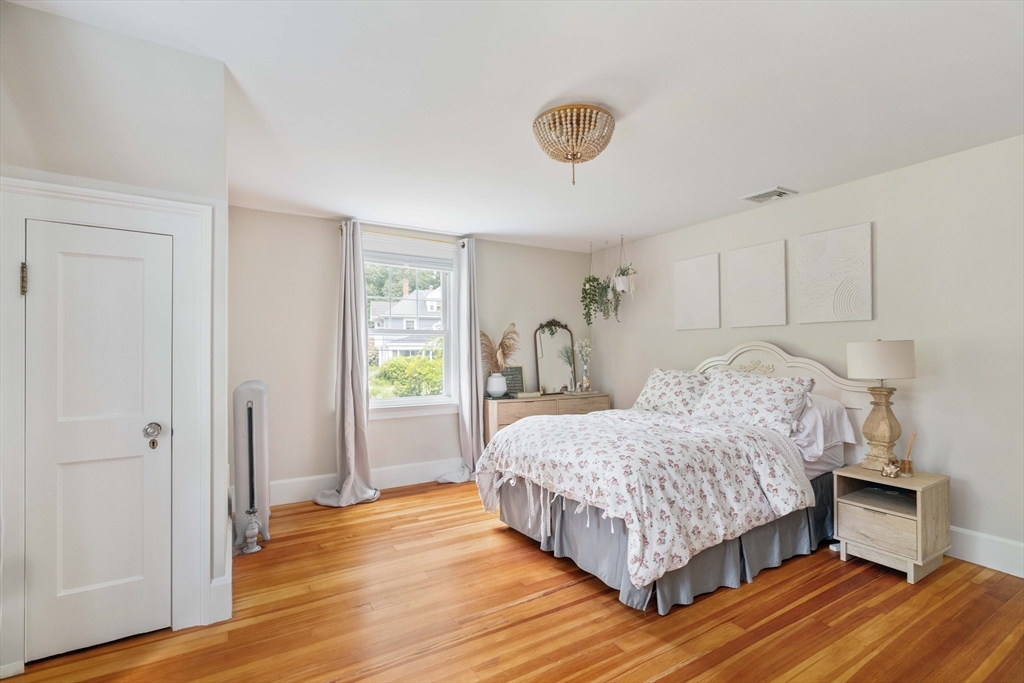 46 Bartlett St