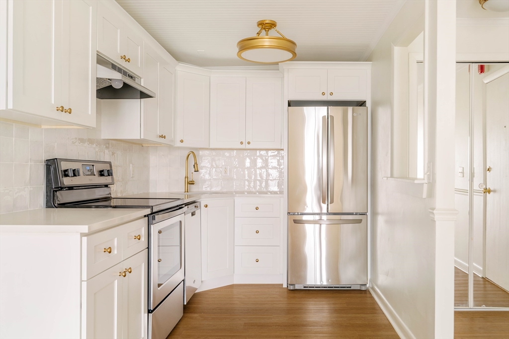 44 Lexington Ave # 5