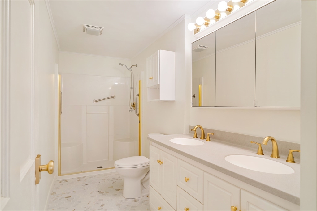 44 Lexington Ave # 5