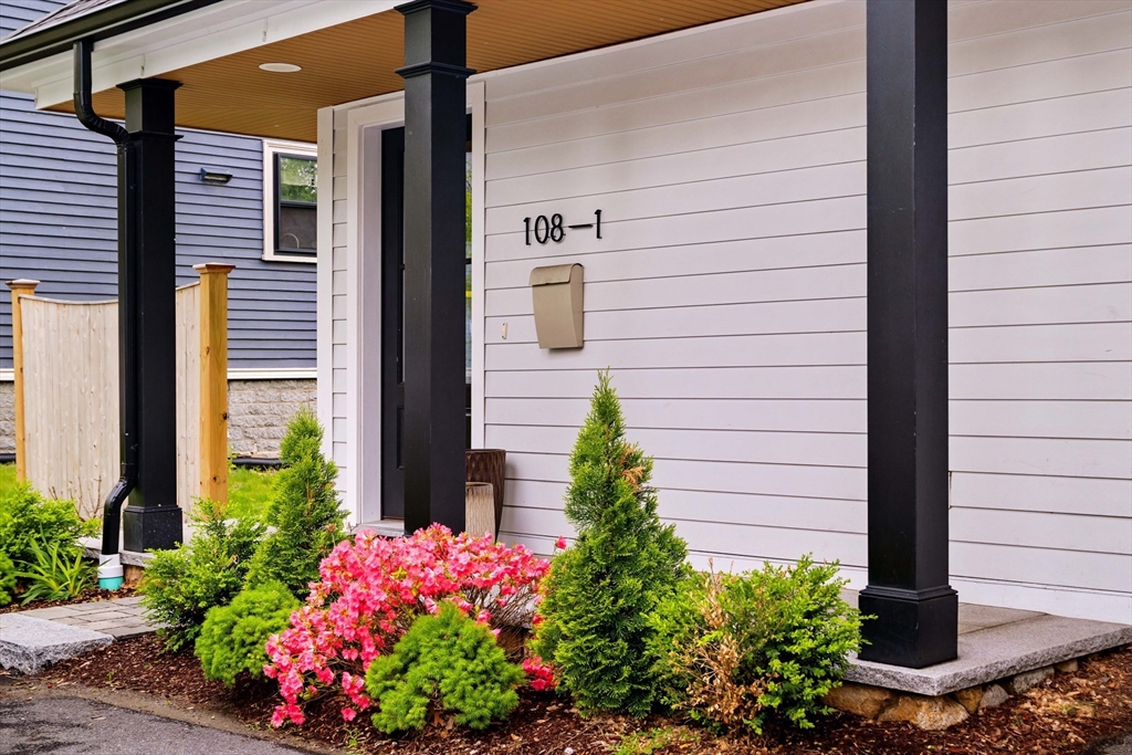 108 Central St # 2