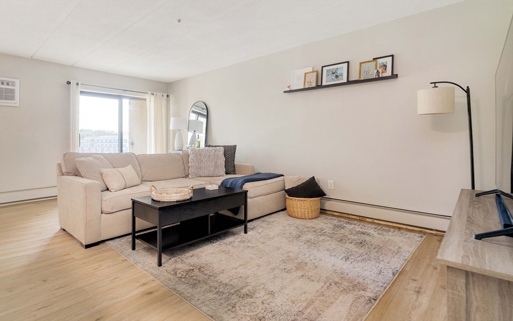 157 Franklin St # D3