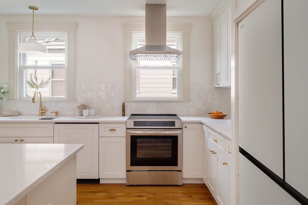 121 Cross Street # 3