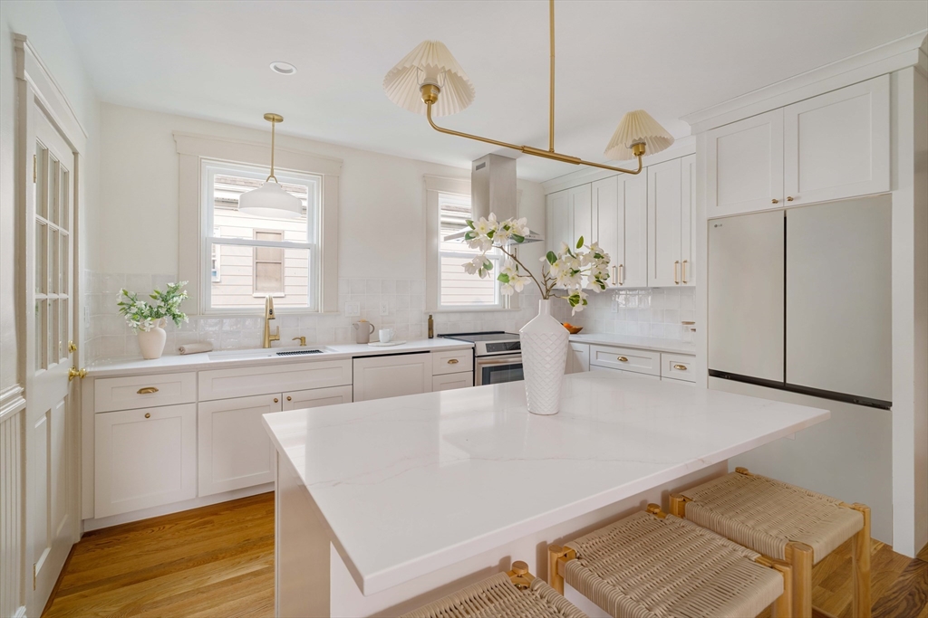 121 Cross Street # 3