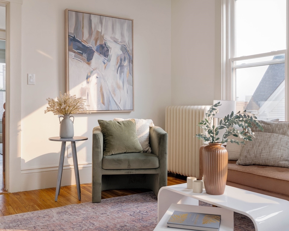 121 Cross Street # 3