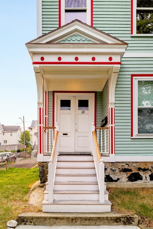 121 Cross Street # 3