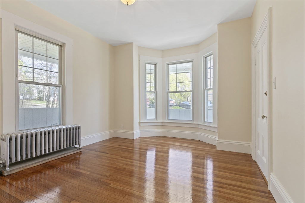 106 Elm St
