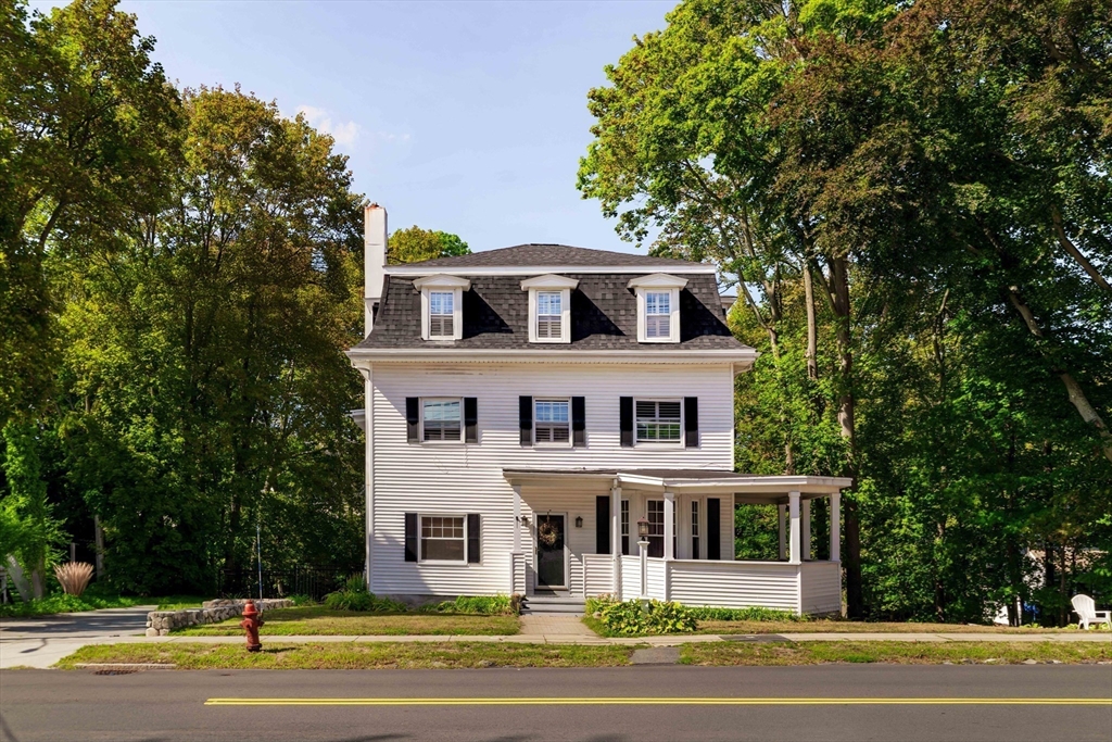 106 Elm St