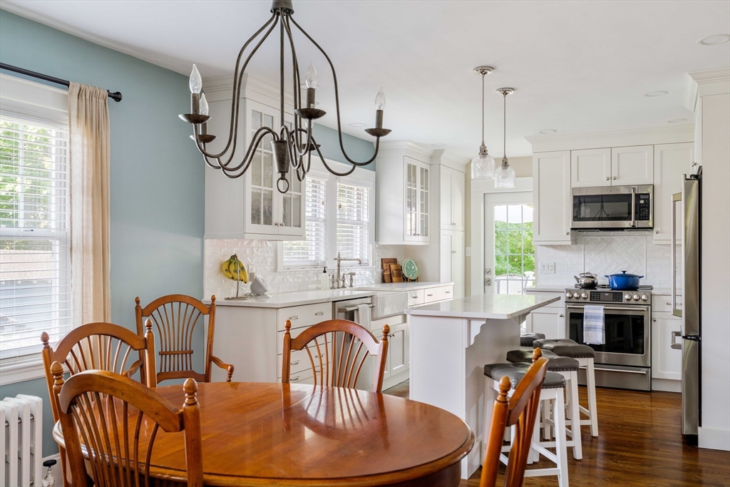 54 Endicott Rd
