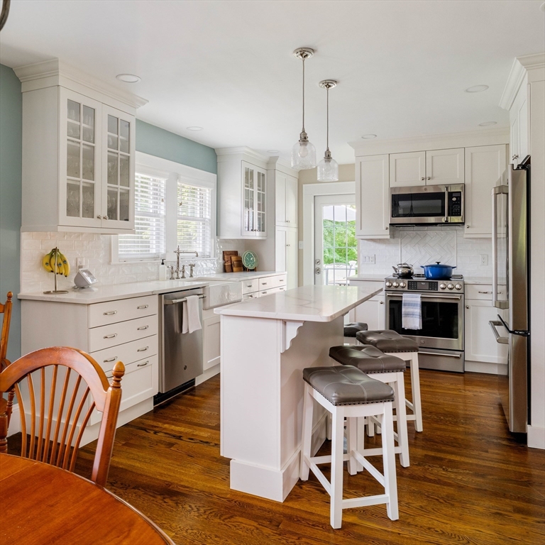 54 Endicott Rd