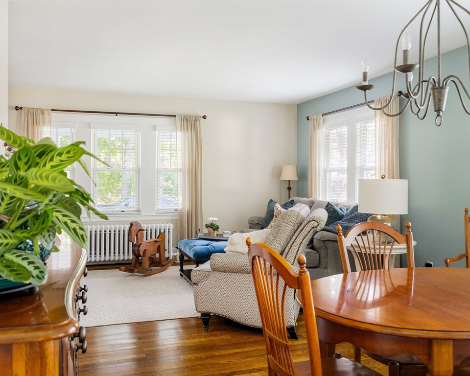 54 Endicott Rd