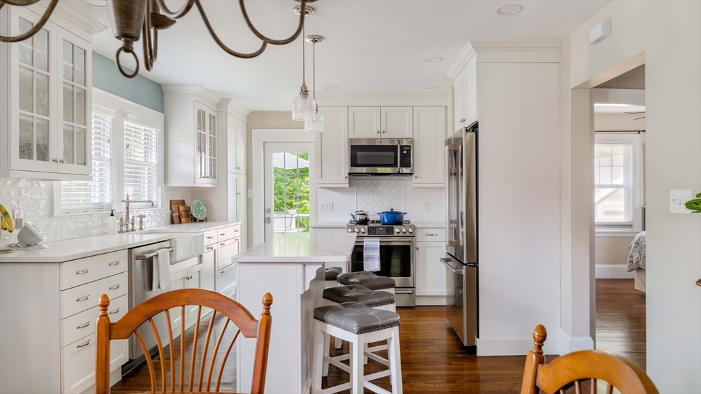 54 Endicott Rd