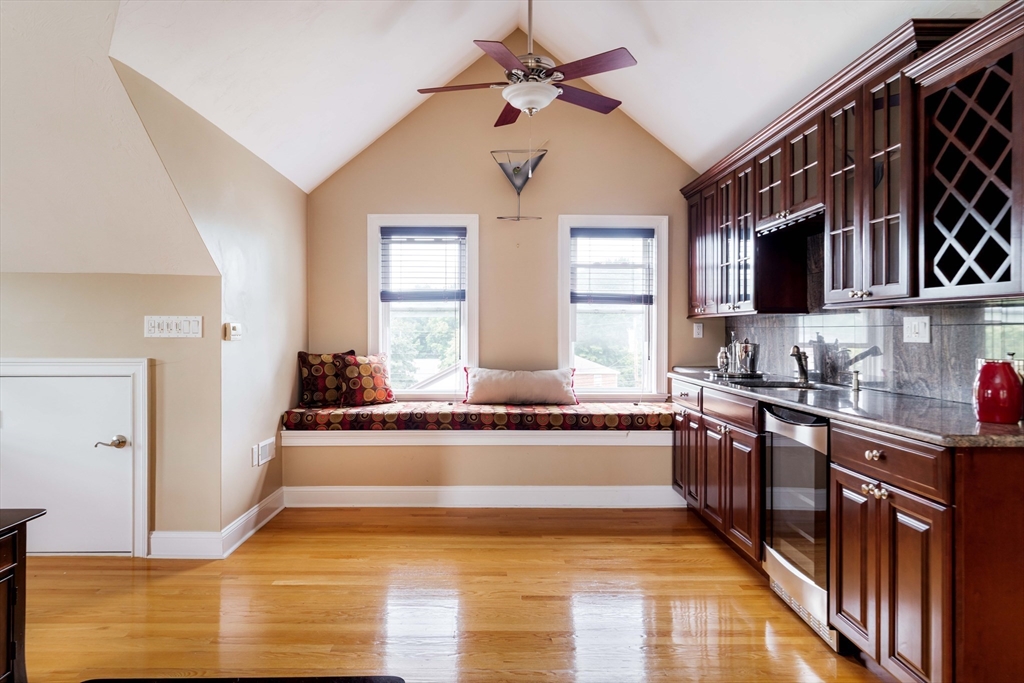 2-4 Peabody Rd