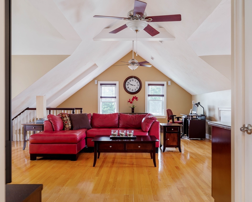 2-4 Peabody Rd