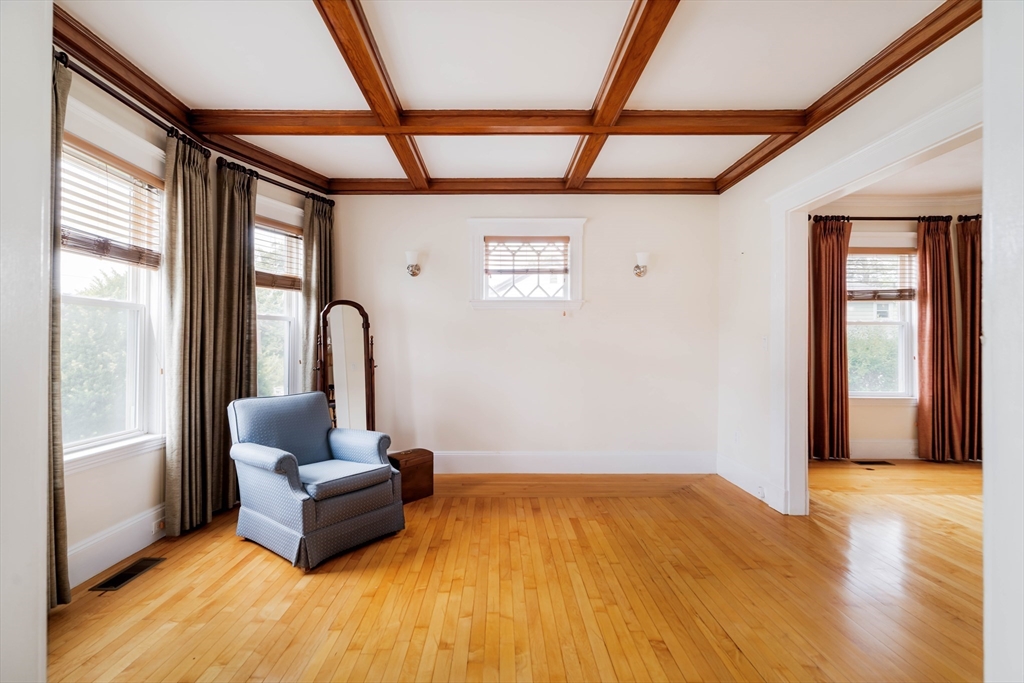 2-4 Peabody Rd
